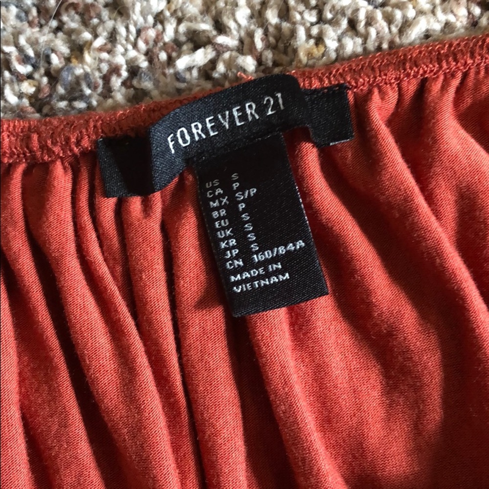 Off shoulder crop top - Picture 3 of 3